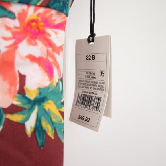 NWT Shade & Shore One Piece Swimsuit Tropical Floral Cut Out Detail Size 32B - Picture 4 of 7